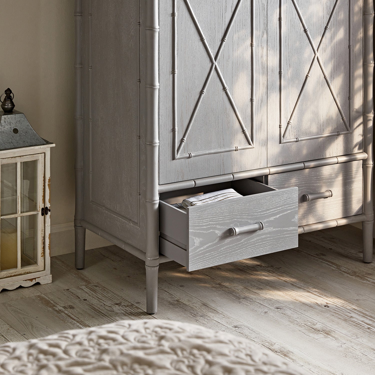 Elstowe Faux Bamboo Double Closet, Warm Gray