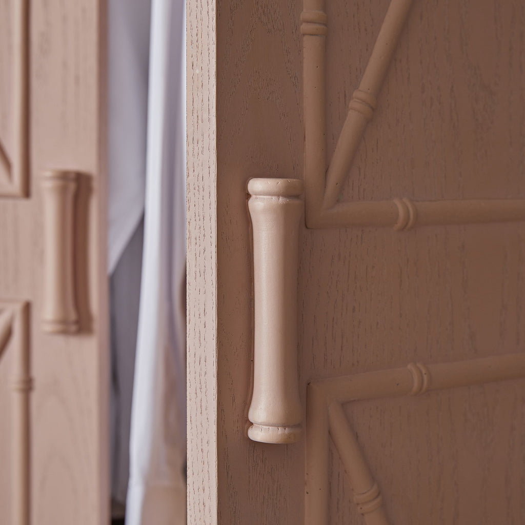 Elstowe Faux Bamboo Double Closet, Nude Pink